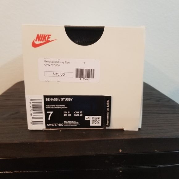 Stussy x Nike Benassi Slides - Picture 3 of 3